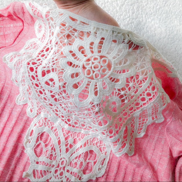 Pink Asymmetrical Lace Long Sleeve Tunic Top - Picture 5 of 6